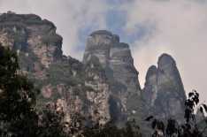Pu Ta Leng Vẻ Đẹp Huyền Bí Đỉnh Núi Cao Thứ 2 của VN